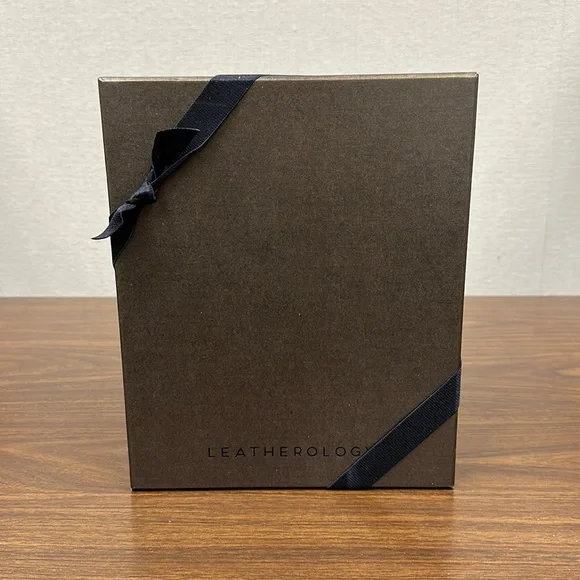 Leatherology Meadow Double Zip Hand Painted Monogrammed “MAH” Camera Bag - Picture 15 of 16